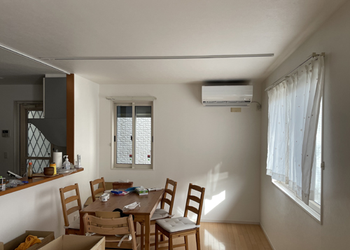 エアコン 暖房が効かない 暖まらない 暖房がつかない 冷たい風 修理 原因 冷媒ガス