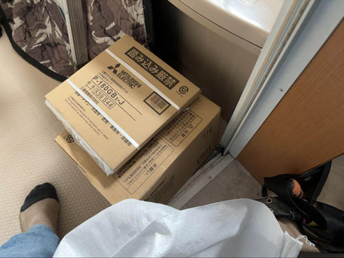 玄関 じんかん トイレ 足元灯 防犯灯 外灯 暗い チャイム 鳴らない ピンポン 音しない ザーザー ボタン 動かない 人が通ると点く 壊れた 回らない 換気扇 故障 レンジフード