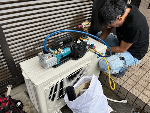 エアコン 移動 冷えない 冷たくない 新設 優しい きれい しっかり 移設 霧ケ峰 白くまくん 6畳 人気 パナソニック 東芝 除湿 ポイント エオリア 丁寧 修理 でない