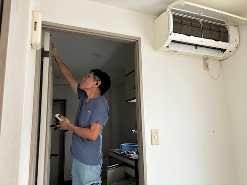 エアコン 移動 冷えない 冷たくない 新設 優しい きれい しっかり 移設 霧ケ峰 白くまくん 6畳 人気 パナソニック 東芝 除湿 ポイント エオリア 丁寧 修理 でない