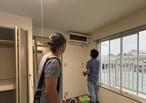 動かない LED 天井 雨漏り ドアホントイレ 24時間 モ ーター 浴室 三菱 風呂 移動 冷えない 冷たくない 丁寧 きれい しっかり 施工 ダクト 配管 壁の中 屋外 充電器