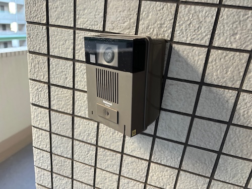 ブレーカー 業者 EV用  マンション PHEV 壊れた 明るくない きれい 換気扇 故障 わからない 早い 電源 swich ライト ドアホン 潜行 配管 先行配管 やめる 壁の中 隠蔽配管