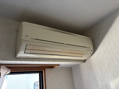 価格 値段 室外機 修理 冷房 でない エアコン 部屋 移動 交換 賃貸 引っ越し 室外機 部屋 いらない 取り付け 取り外し 外す つける 配管