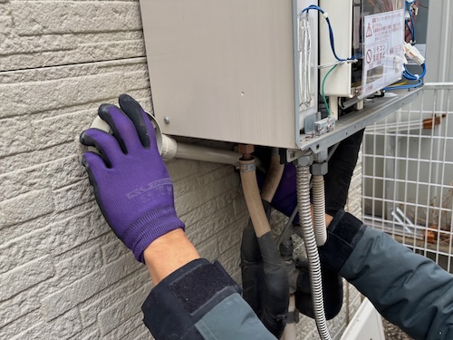 効かない 部屋 移動 交換 賃貸 引っ越し 室外機 部屋 いらない 取り付け 取り外し 外す つける 配管 隠蔽配管 暖かくない 暖まらない電気 つかない コンセント 増やす