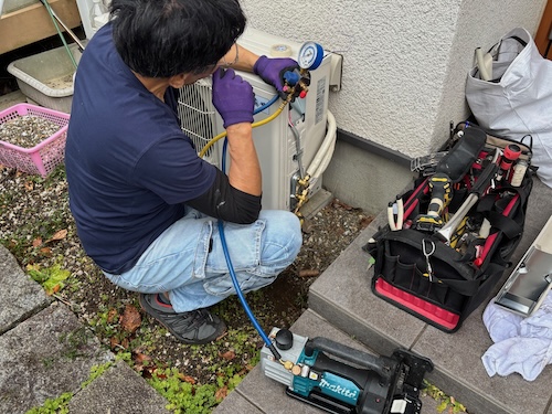 冷房 暖房 空調 クーラー 価格 20畳 天井 埋込 温度 下がらない 上がらない 除湿 費用 でない 効かない EV ステーション 充電 自動車 電気 急速 自宅 200V panasonic 家庭用