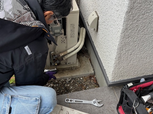 動かない LED 天井 雨漏り ドアホントイレ 24時間 モ ーター 浴室 三菱 風呂 移動 冷えない 冷たくない 丁寧 きれい しっかり 施工 ダクト 配管 壁の中 屋外 充電器